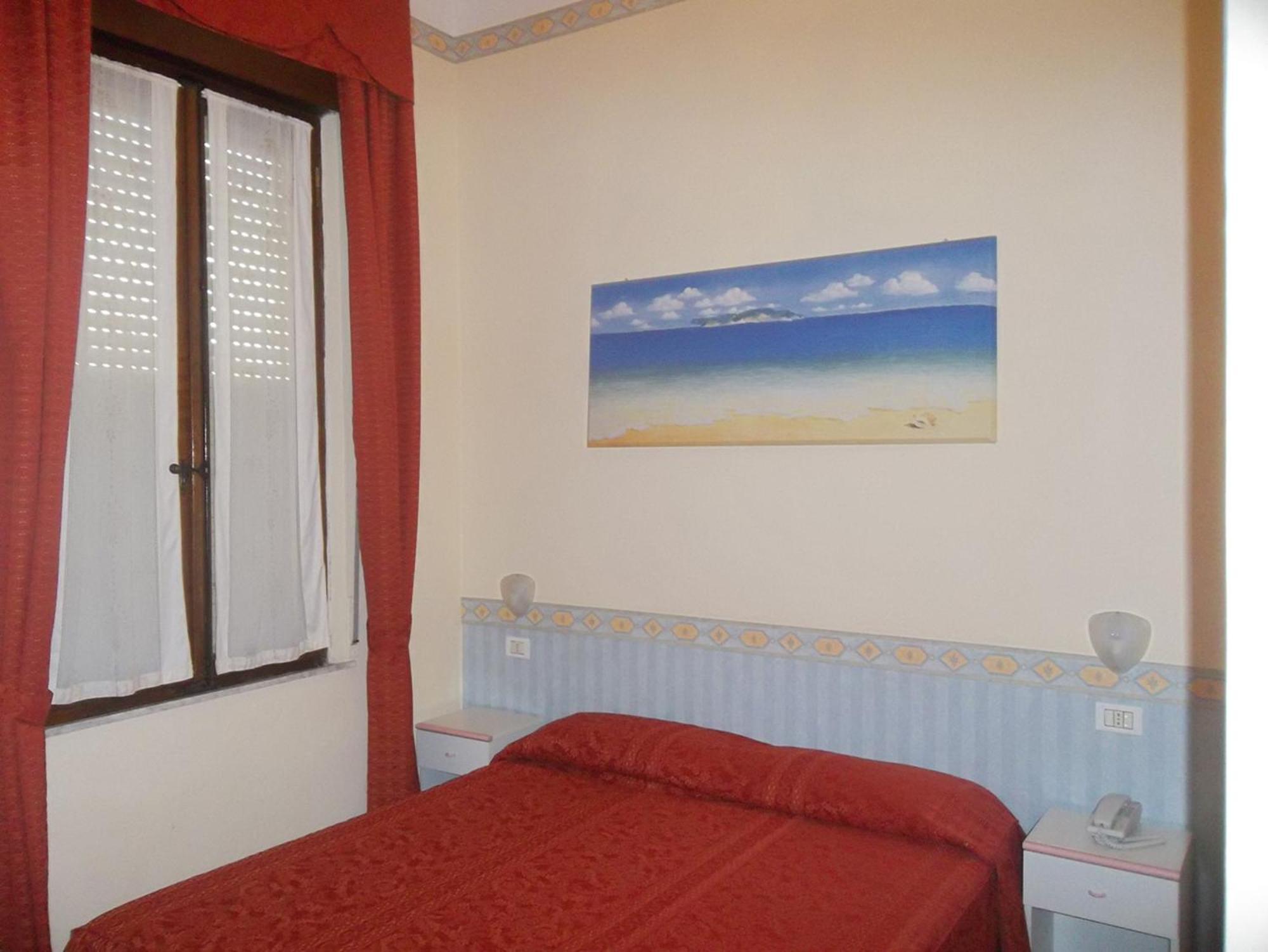 Hotel Lo Squalo Grottammare Zimmer foto