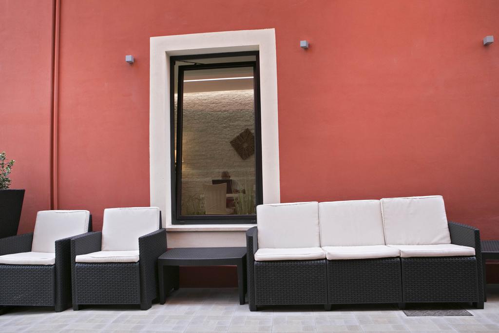 Hotel Lo Squalo Grottammare Exterior foto